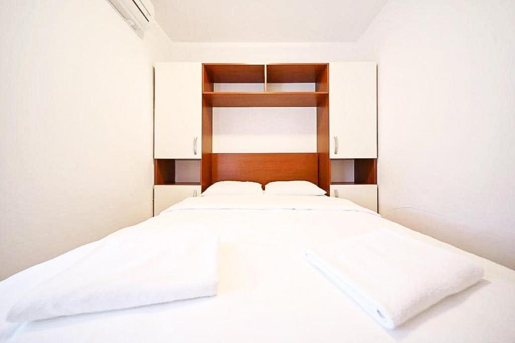 Apartmani "Jadran" 파그 외부 사진