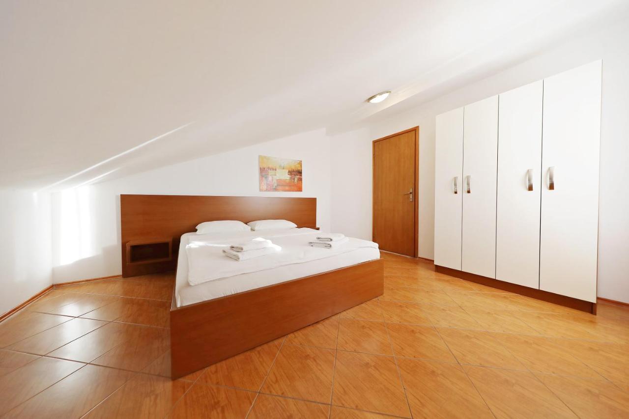Apartmani "Jadran" 파그 외부 사진