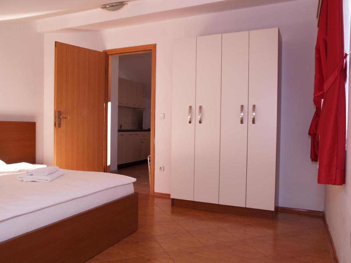 Apartmani "Jadran" 파그 외부 사진