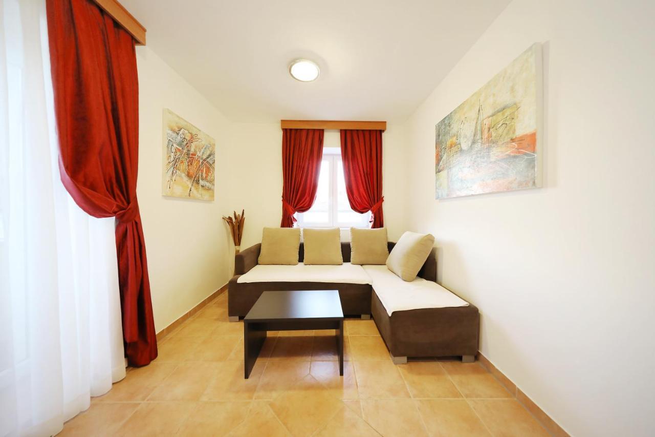 Apartmani "Jadran" 파그 외부 사진