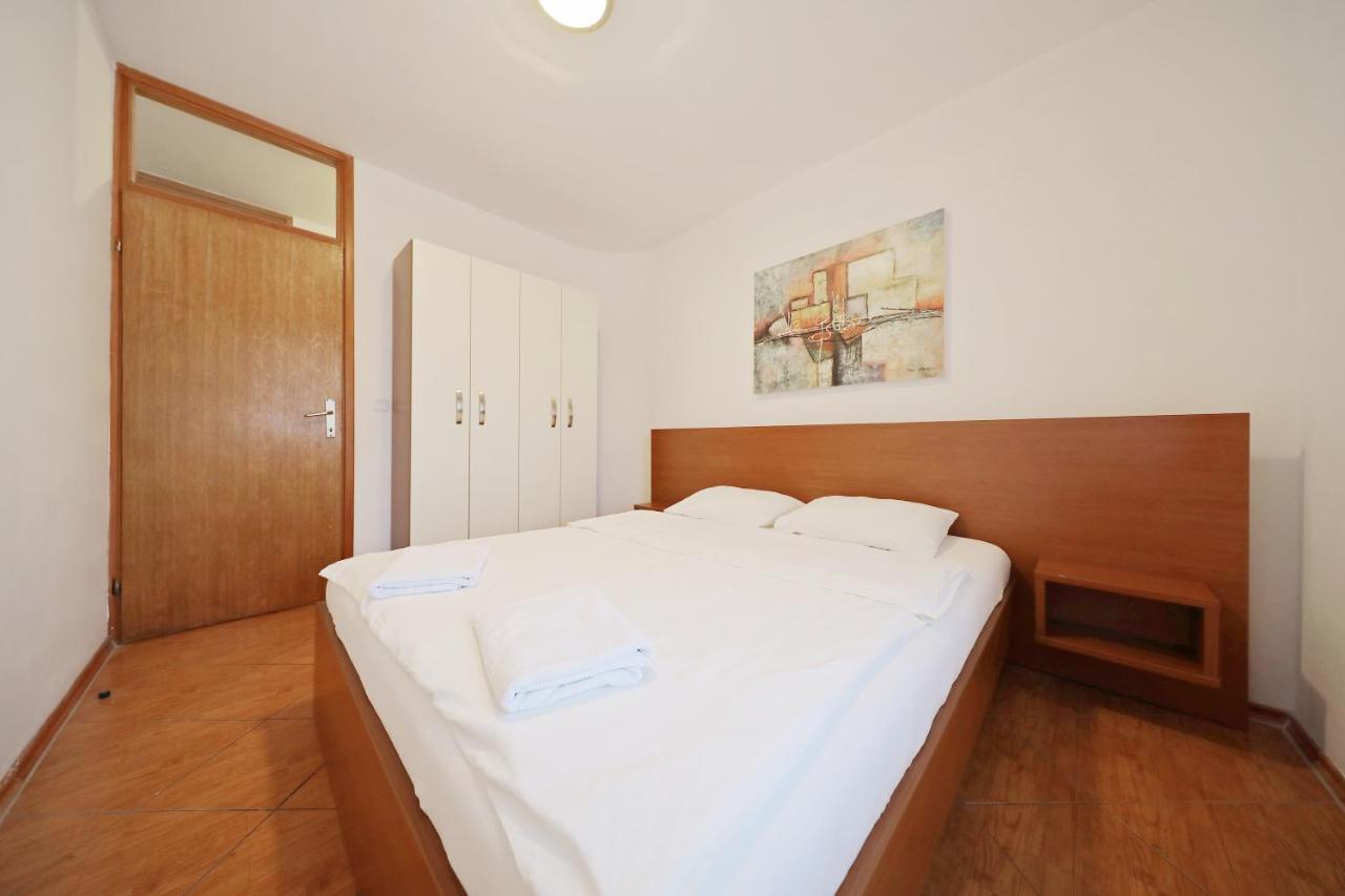 Apartmani "Jadran" 파그 외부 사진