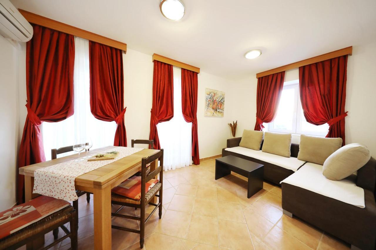 Apartmani "Jadran" 파그 외부 사진