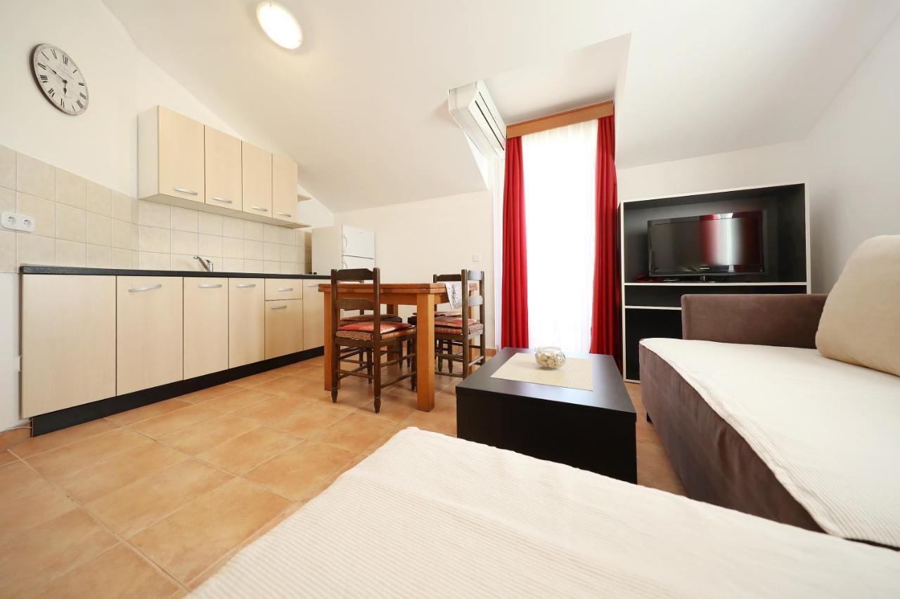 Apartmani "Jadran" 파그 외부 사진